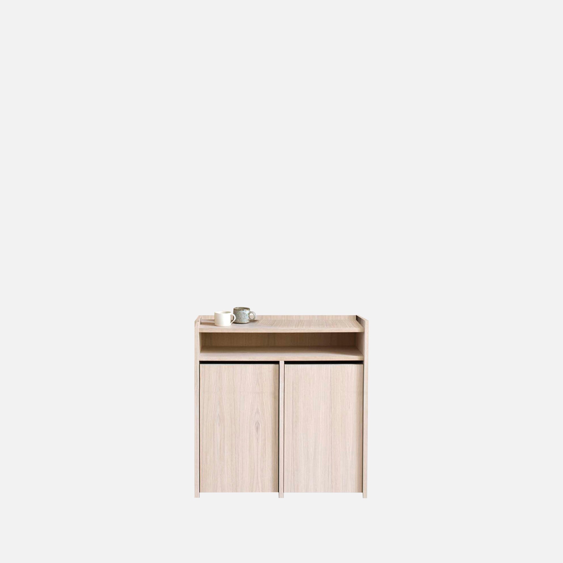 Shelving system in natural oak veener